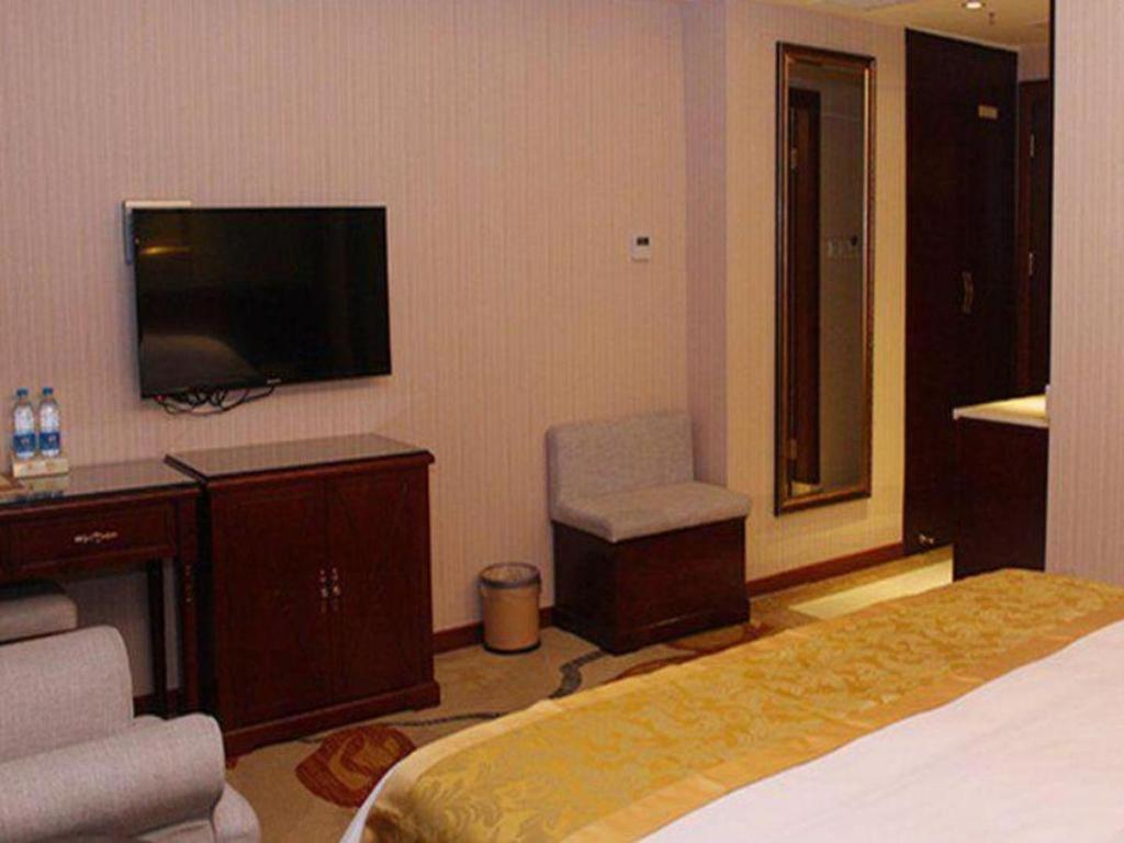 Yichang Vienna Hotel Wanda Branch Екстериор снимка