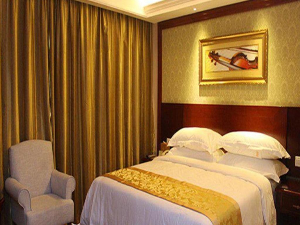 Yichang Vienna Hotel Wanda Branch Екстериор снимка